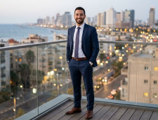 חליפת גברים בהתאמה מתחילה בהקשבה