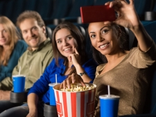 7 טיפים איך לראות סרט בקולנוע ולהרגיש VIP