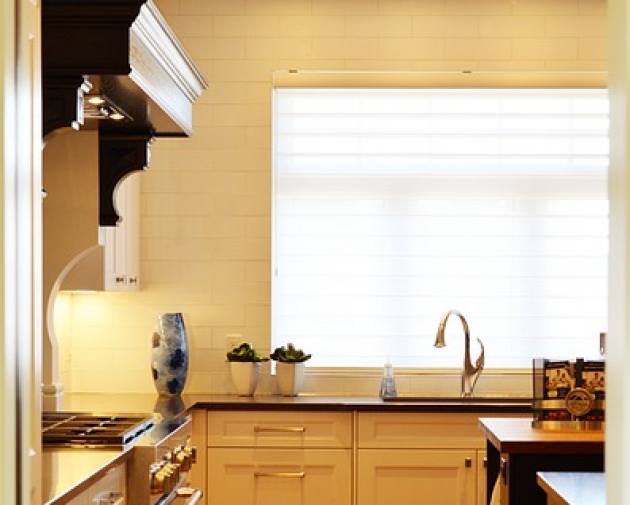 מתלבטים בין תנור רגיל לטוסטר אובן? כך  תדעו מה ההבדלים ביניהם